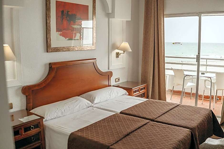 Photo 1 of 50 of Hotel Polamar