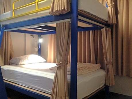 Bed in 6-Bed Mixed Dormitory Room