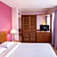 Premier Hotel