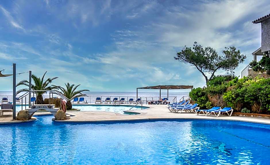 Eden Roc Mediterranean Hotel & Spa