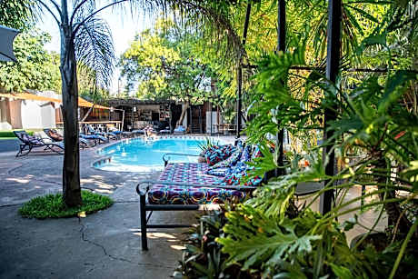 Victoria Falls Backpackers Zambia & Activity centre
