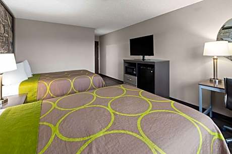 2 Double Beds Non-Smoking