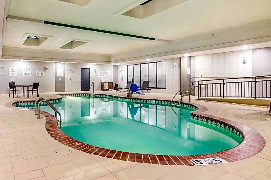 Holiday Inn Express And Suites Longview North By IHG