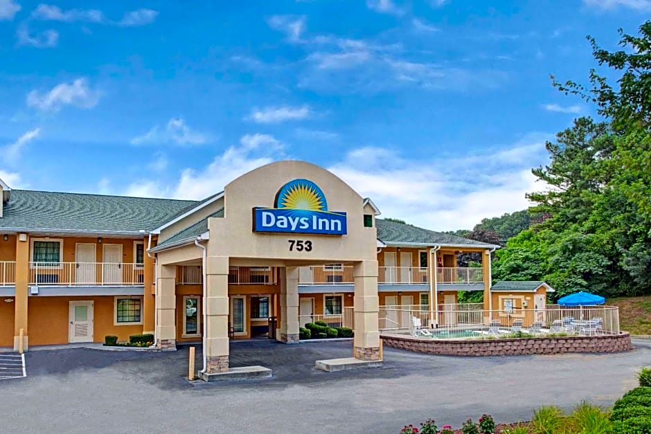 Days Inn by Wyndham Marietta White Water