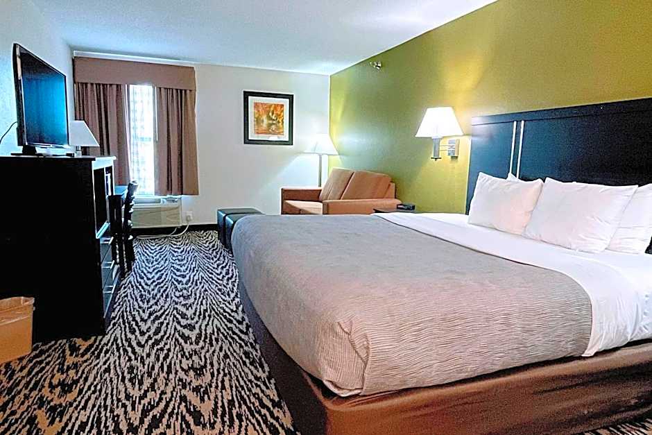 Quality Inn & Suites Clemmons I-40