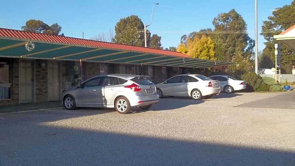 Acacia Rose Motor Inn