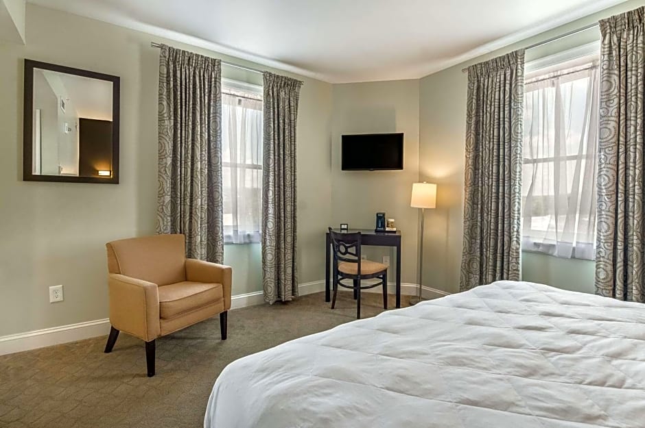 The Gin Hotel, Ascend Hotel Collection