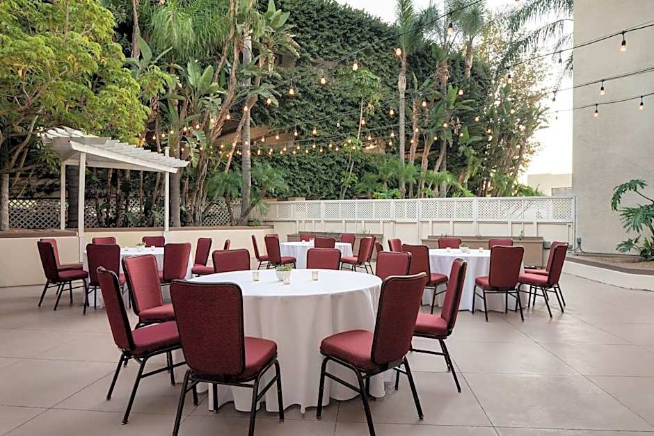 Marriott Riverside at the Convention Center