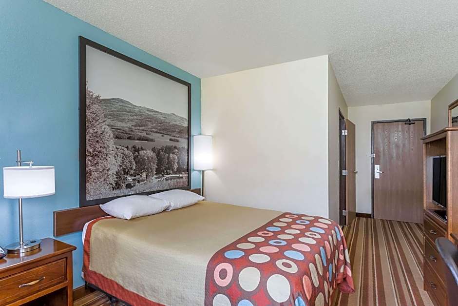 Super 8 by Wyndham Danville VA