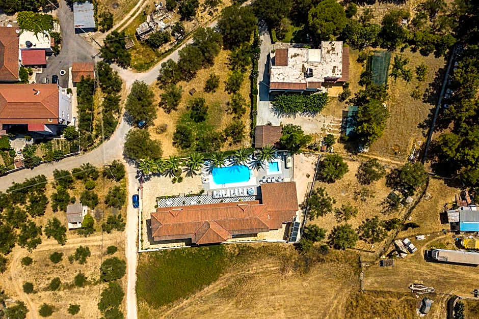 Rose Club Apartments