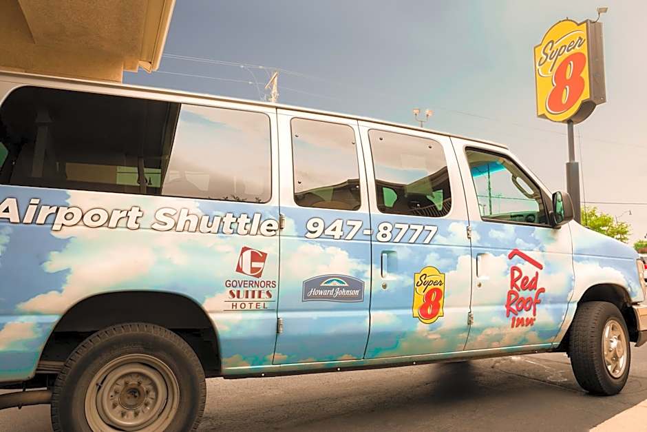 Super 8 by Wyndham Oklahoma Airport Fairgrounds West