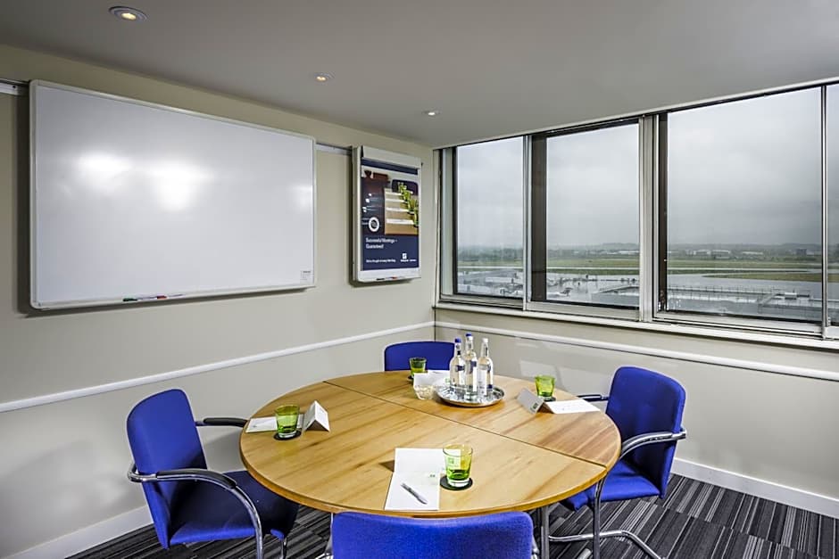 Holiday Inn Glasgow Airport By IHG