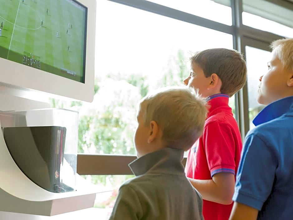 Novotel London Heathrow Airport M4 Jct. 4