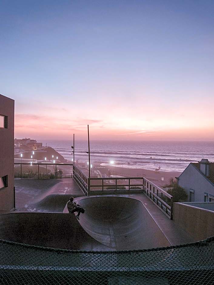 Noah Surf House Portugal