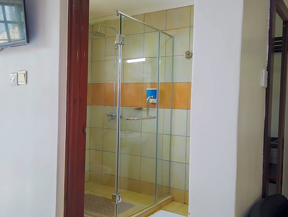 67 Airport Hotel Nairobi