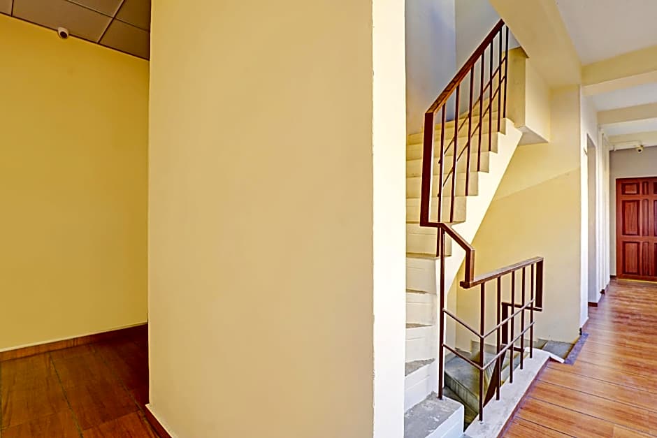 Apartment JLS Gruha By OYO Rooms – Chennai, IL