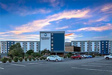 Best Western Royal Plaza Hotel And Trade Center