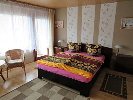 Doppelzimmer-Deluxe-Ensuite Dusche-Balkon