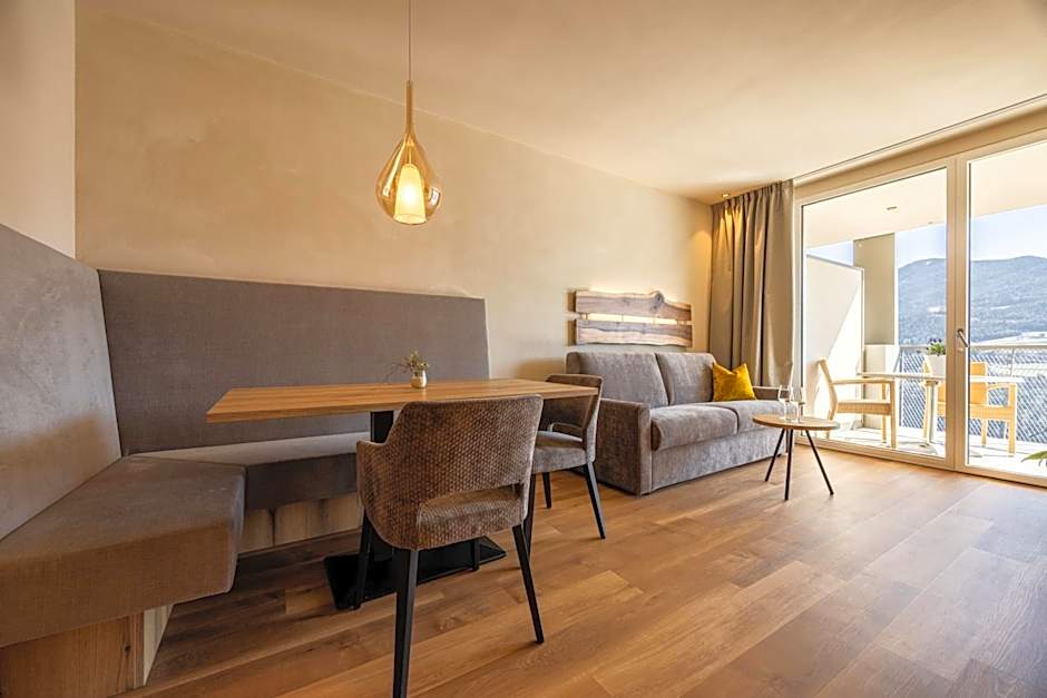 EGGER Apartments & Suites