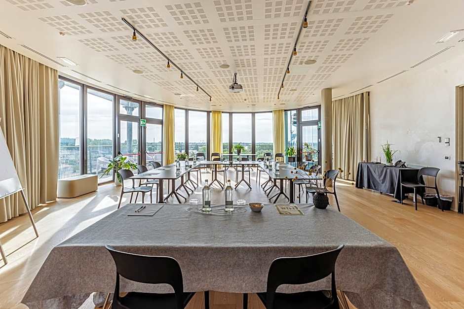 Ipointhotel