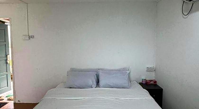 Rockbund Fishing Chalet