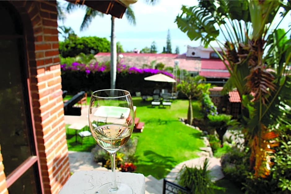 Hotel Lindo Ajijic Bed & Breakfast