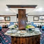 MCM Elegante Hotel & Suites
