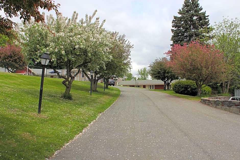 Berkshire Inn