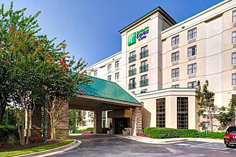 Holiday Inn Express Hotel & Suites Atlanta Buckhead By IHG