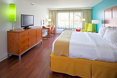 Standard King Room