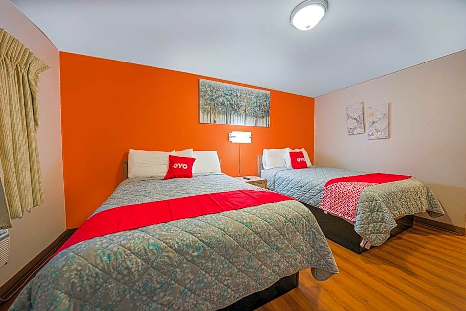 Royal Gateway Motel by OYO