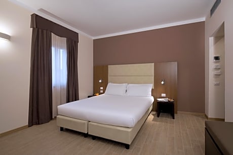 Single Room - Disability Access