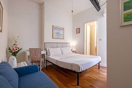 Triple Room with Private External Bathroom
