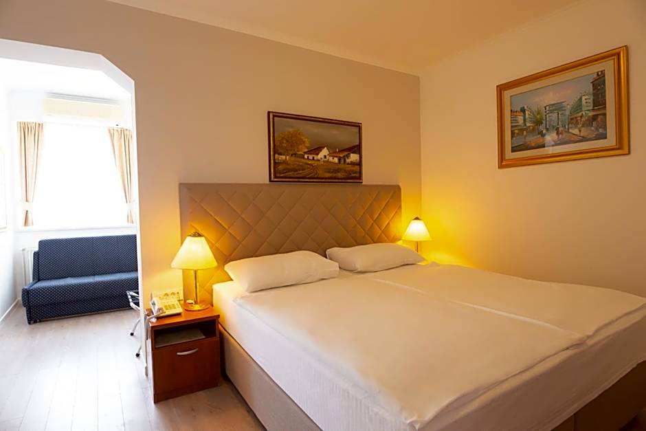 Hotel Vila Tina