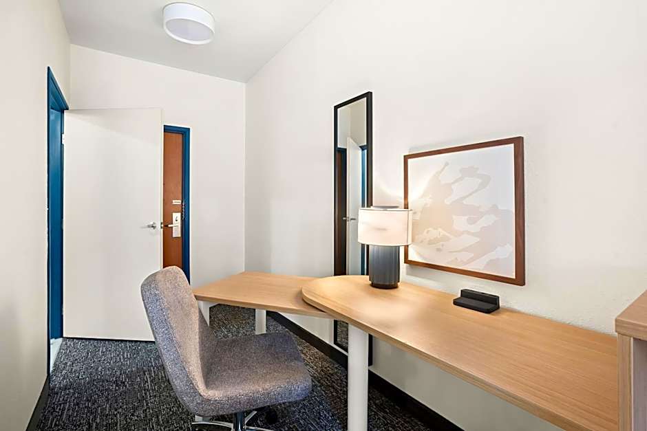 Spark by Hilton Moline Quad Cities