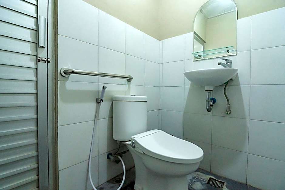 RedDoorz near Farm House 4