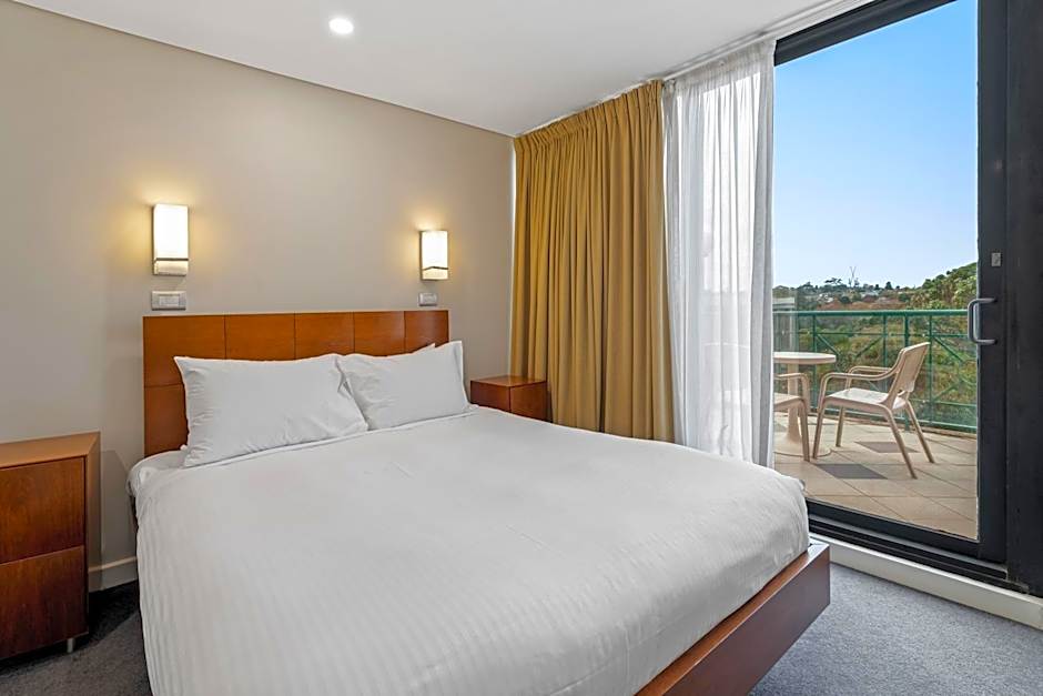 Amora Hotel Riverwalk