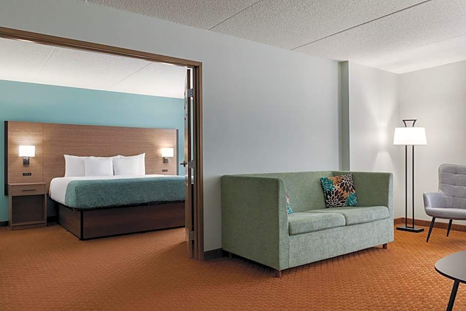 Wingate by Wyndham Louisville East