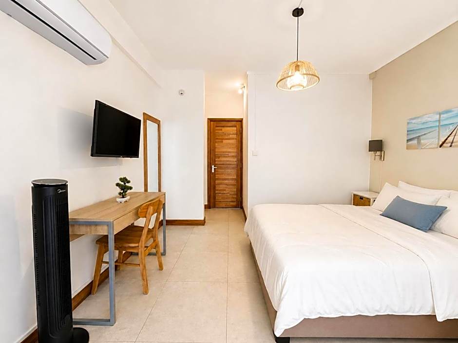La Perla Holiday Apartments