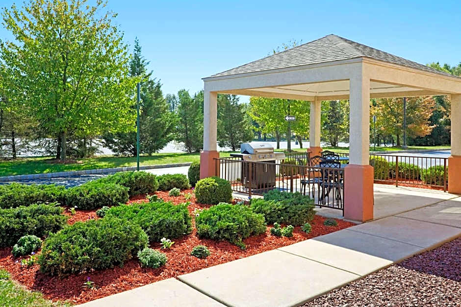 Sonesta Simply Suites Somerset
