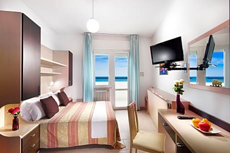 Double or Twin Room with Balcony and Sea View