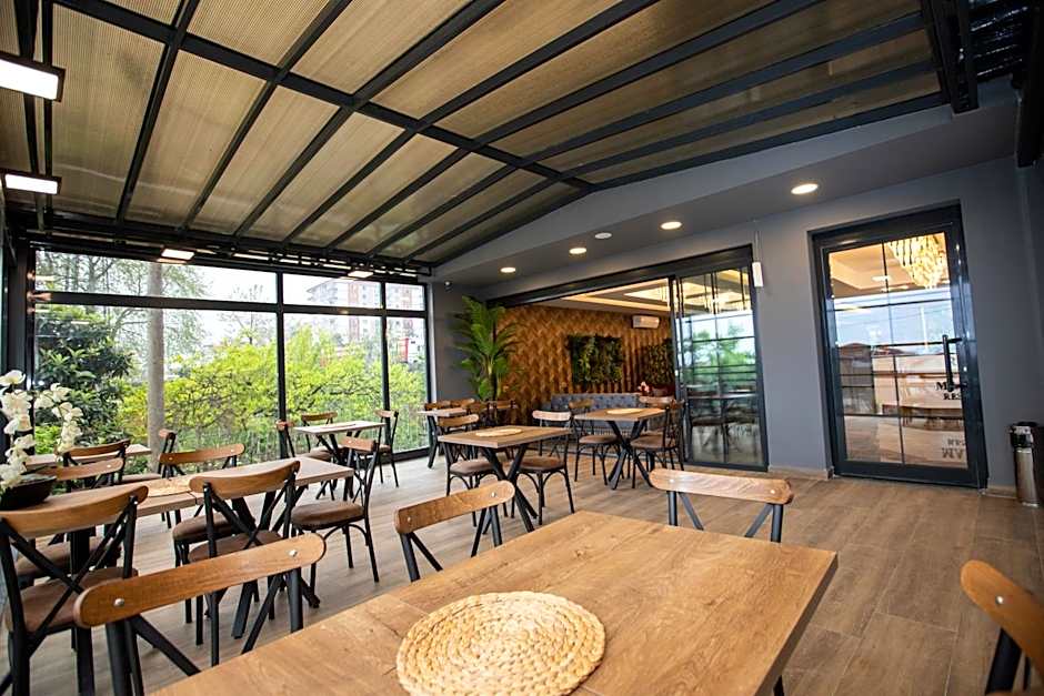 Marina Green Suite & Residence