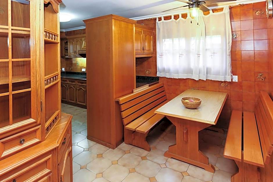 GERANIS VILLA ONLY FAMILIES Planet Costa Dorada