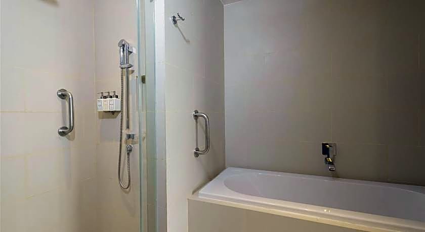 Park Inn by Radisson Iloilo