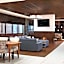Four Points By Sheraton Hotel & Suites Calgary West