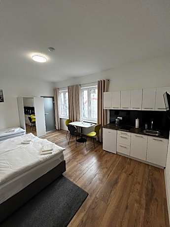 Low Floor Triple Family Room