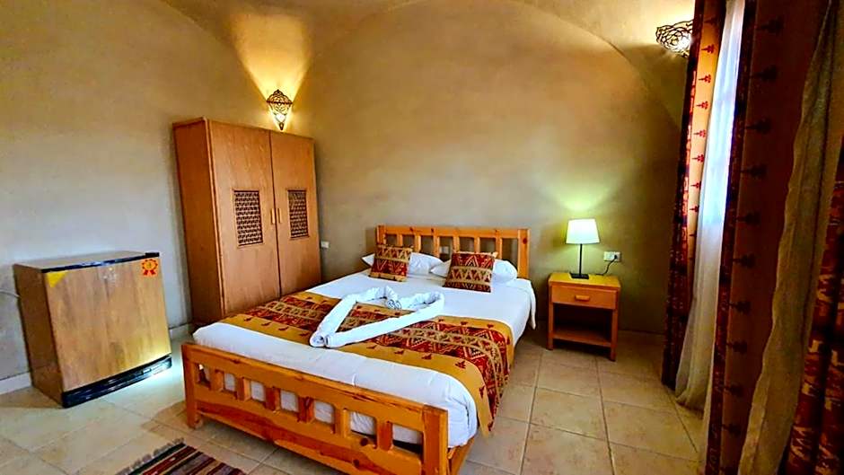 Embrace Hotel