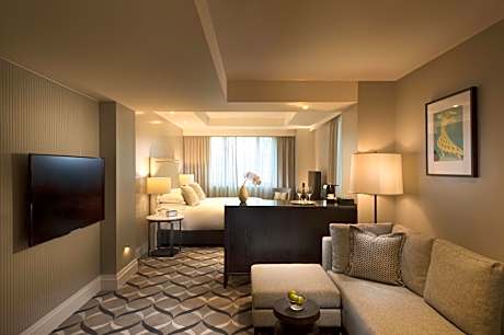 King Studio Suite