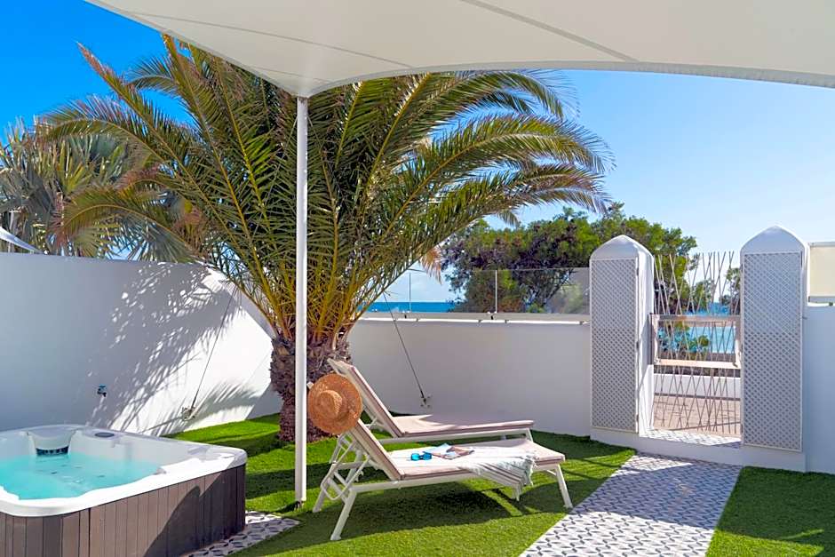La Concha Boutique Apartments - Adults Only