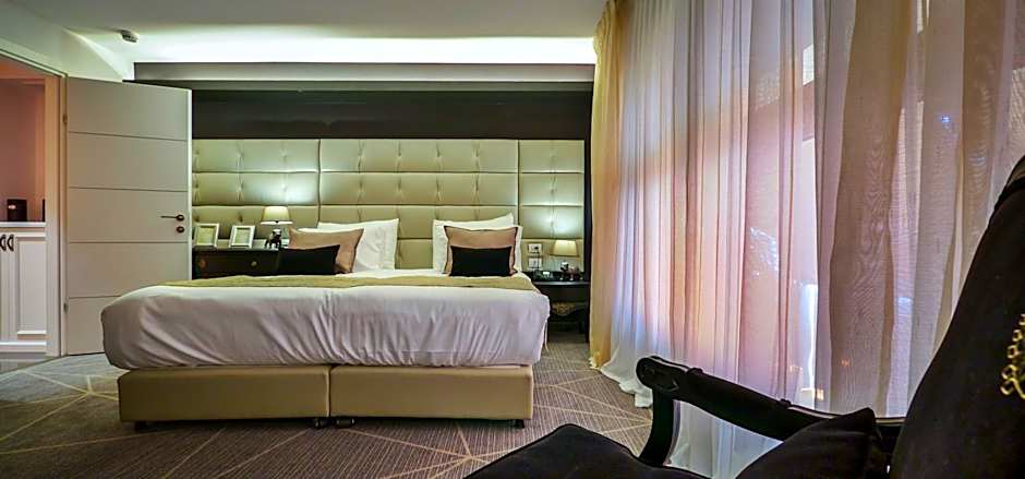 21st Floor Hotel
